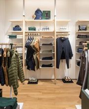 Lacoste Caen image 2