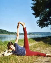 Vrksa Yoga image 2