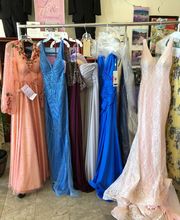 Lan's Lapels Cleaners - Wilmington image 19