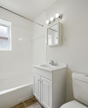 Elwood Gardens Apartments image 12