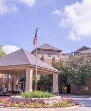 Westwood Oaks Independent Living - A Riverside Senior Life Community image 1