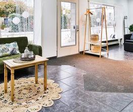 Federleicht Salon Bild 8
