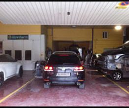 taller-juan-gavino-coche-negro-03.jpg