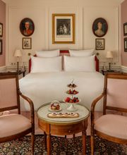 Airelles Gordes, La Bastide - chambre