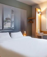 B&B HOTEL Aix-en-Provence Pont-de-l'Arc image 1