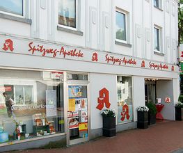 Aussenansicht der Spitzweg-Apotheke Lücker e.K.