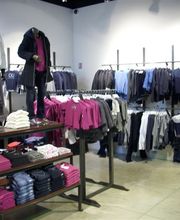 Calvin Klein Outlet image 4