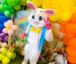 🐰🌼 Joyeuses Pâques à tous ! 🌼🐰
À l’occasion de Pâques, nos équipes Burger King vous accueillent dans une ambiance festive et colorée ! 🎉
Notre invité spécial, le lapin de Pâques, est de passage pour le plus grand plaisir des petits (et des grands 😉).
Au programme : sourires, photos souvenirs et quelques douceurs à partager en famille.
Passez nous voir pour un moment convivial et gourmand 💛