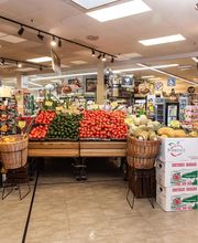 Holiday Farms Supermarket image 4