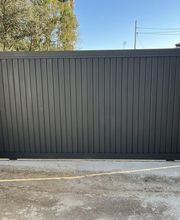 C.L.M Puertas y automatismos imagen 3