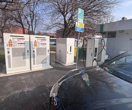 IPLANET Ricarica in sicurezza in modalità ultra fast per tutti i veicoli elettrici.
