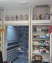 farmacia-jm-perez-jimenez-granada-interior-01.jpg