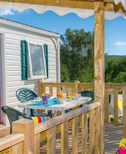 Camping Homair - Domaine des Tours image 2