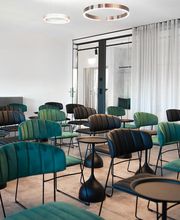 BUZZINLAB – The Club Office in Stuttgart: Eventlocation, Rooftop, Coworking Space, Tagungen, Workshops, Catering, Fotostudio, Podcast-Studio.