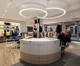 Boutique Lacoste Reims - Polo Bar