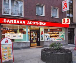 Aussenansicht der Barbara Apotheke