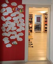 Rotenburg/Fulda Eingangsbereich mit roter Wand