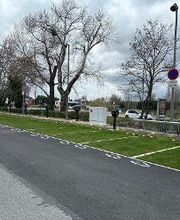 bp pulse Charging Station image 9