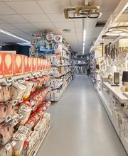 Mr.Bricolage Versailles image 16