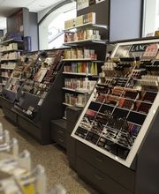 produits-de-la-pharmacie-amavita-pulliéran