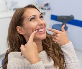 Zahnarzt Zürich Dr. Bahri Adis I Dentalhygiene & Zahnimplantate Zürich I Bleaching Bild 2