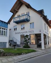 Bestattungshilfe Riedl Bild 1