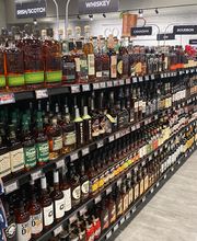 Hy-Vee Wine & Spirits image 3