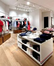 Tommy Hilfiger image 14