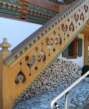 Burri Zimmerei & Chaletbau Lauenen