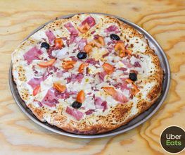 Pizza Antoine image 3