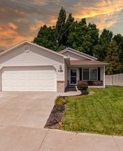 Century 21 High Desert image 16