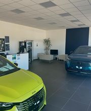 Peugeot Garage Auto Val De Drôme Agent image 2