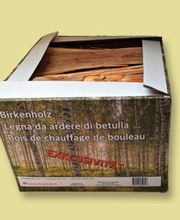 SCHACHTEL MIT BIRKENBRENNHOLZ 15 KG
Die Brennholz-Schachtel 15 kg ist eine solide Kartonschachtel gefüllt mit Holz-Scheiten in 33 cm Länge aus erstklassigem Birkenholz.

Scheitlänge: 33 cm

Das Brennholz eignet sich hervorragend für den Kamin, Grill u