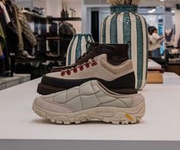 Aura store image 2