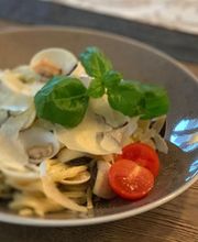 Pasta in der Alten Kanzlei in Wangen
Beste Pasta in Ihrer Nähe bekommen Sie in Wangen! Wir lieben diese frische Küche und freuen uns, dass wir dies auch an unsere Gäste in Wangen weiter geben dürfen. Immer frisch zu bereitet direkt in unserem Restaurant in Wangen.