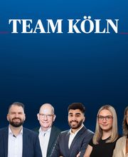 Teambild - AXA Versicherung Claus Decker - Kfz Versicherung in Köln
