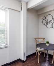 Rugby Square Apartments image 15