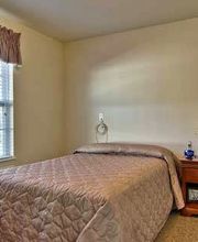 Sugar Creek Senior Living image 5