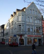 Aussenansicht der Hirsch Apotheke