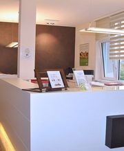 Dr. med. Carmen Martinek-Langer - Fachärztin für Allgemeinmedizin Bild 1