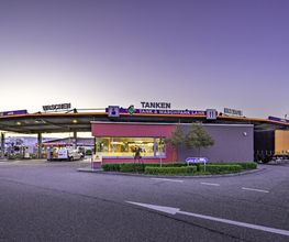 Tankstelle3.jpg
