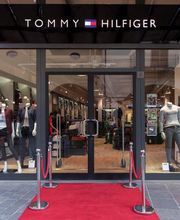 Tommy Hilfiger Outlet immagine 2