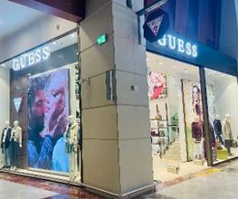 GUESS immagine 2