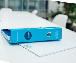 Schmolke & Schulte GmbH & Co. KG, Finanz- und Versicherungsmakler