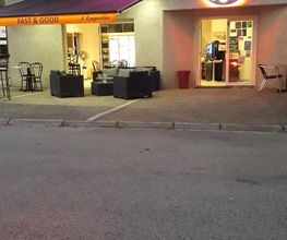 JANE DE BEURE image 19