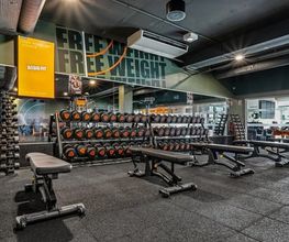 Basic-Fit 24/7 image 1
