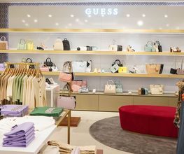 GUESS imagen 8