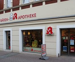 Aussenansicht der Bären-Apotheke