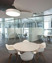 comercial-de-interiorismo-robredo-mampara-de-cristal-01.jpg