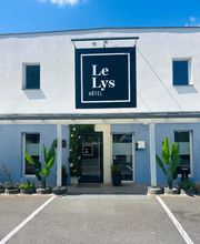 Le Lys Hotel image 2
